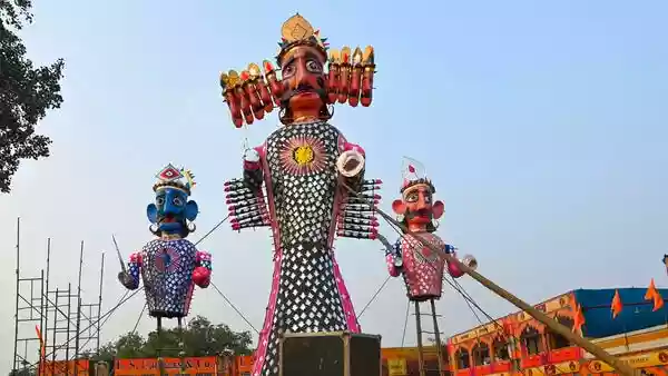 <strong>Dussehra 2025:</strong> The Uttar Pradesh government has ordered suspending internet services in Bareilly for 48 hours, to maintain law and order amid Dussehra festivities, said officials. Mobile internet, broadband and SMS services in the district will remain suspended from 3 pm on October 2 till 3 pm on October 4, reported PTI, citing an official notification.