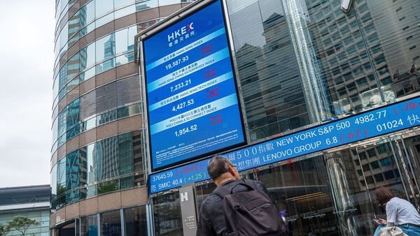 <strong>Global</strong><strong> Markets Today</strong>: Asian markets traded mostly higher as investors digested the outcomes of the Shanghai Cooperation Organization leaders' meeting in Tianjin, though tariff-related uncertainty kept sentiment in check.