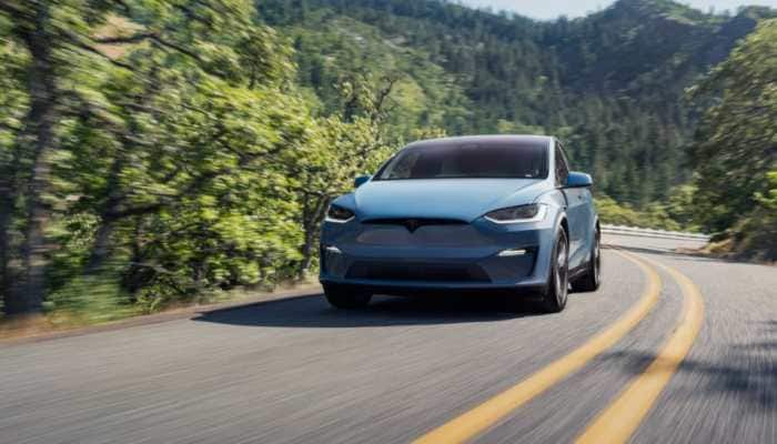 <strong>Tesla India Sales In 2025:</strong> Tesla had originally aimed to utilise its full quota of 2,500 cars this year. <strong>Tesla India Sales: </strong>US auto giant Tesla's much-anticipated entry into the Indian market has fallen short of expectations, with the company receiving just over 600 orders since opening bookings in mid-July. This number is far lower than Tesla's global sales pace, where it delivers a similar volume of vehicles every four hours, according to multiple reports.