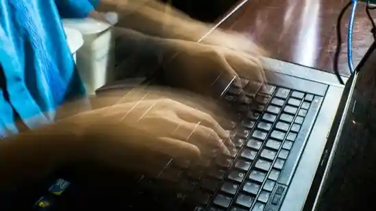 Struggling with slow-loading websites or constant buffering during a video call? Before blaming your Wi-Fi or contacting your service provider, the first step is to measure your internet speed. A quick speed test can show whether the issue lies with your connection or something else entirely.