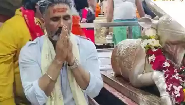<strong>Mahakal Temple: Actor Suniel Shetty was spotted at the much revered Jyotirlinga today, just days ahead of Border 2 film release