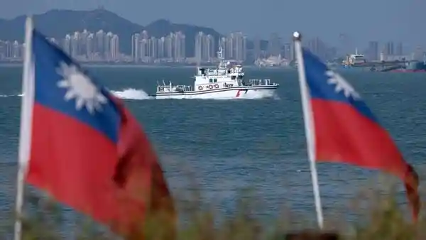 Taiwan's Ministry of National Defence on Wednesday (local time) said it has detected nine Chinese military aircraft, four naval vessels and two ships operating