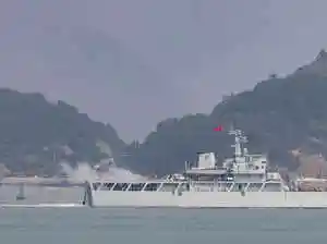 Taiwan's defense ministry reported spotting two Chinese warships, a destroyer and a frigate, operating southwest of the Penghu islands