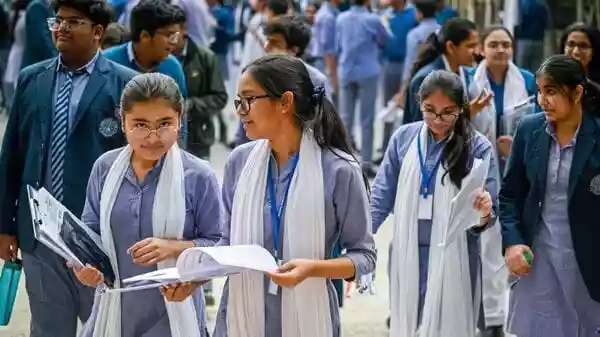 The Directorate of Government Examination, Tamil Nadu (TNDGE) has declared the SSLC Class 10th results 2026. Students who had appeared for the Tamil Nadu TNDGE