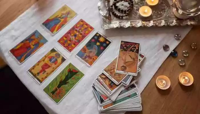 Tarot card reading horoscope today