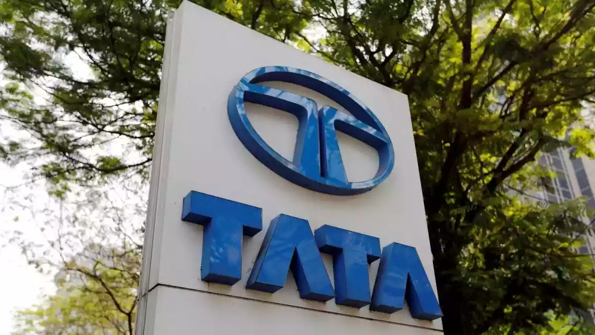 Tata Motors PV Shares Slide 4% As JLR Q3 Wholesales Plunge 43% After Cyberattack