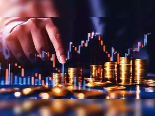 stuck to their holdings in companies with strong fundamentals in April, particularly technology and , according to a report on Wednesday from data platform