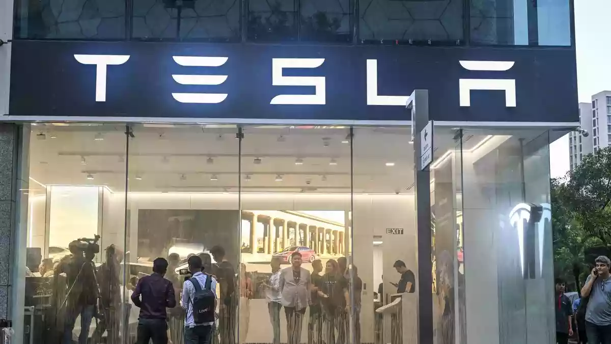 Tesla appoints Sharad Agarwal as India head