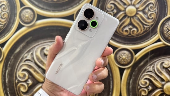 Thanks to silicon–carbon technology, we have recently seen enormous batteries in smartphones, such as the 7,500 mAh unit in the Poco F7, the 7,000 mAh battery in the Realme GT7, and so on. But what if we told you that Realme could be working on a 15,000 mAh battery for a smartphone? Yes, this is not a joke; it is in fact a real teaser that the company has put out on its social channels, particularly the Realme Global account, where it teased a smartphone with a massive 15,000 mAh battery.