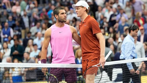 The 2025 US Open men's singles final was yet another breathtaking chapter in the intense rivalry between tennis sensation Jannik Sinner and Carlos Alcaraz. After a captivating match, Alcaraz triumphed over Sinner in New York with 6-2, 3-6, 6-1, 6-4, continuing one of the most exciting head-to-head battles in modern tennis.