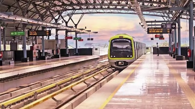 The Bangalore Metro Rail Corporation Limited (BMRCL) has announced a significant design change in Phase 3 of Namma Metro, also known as the Orange Line. BMRCL has decided to incorporate double-decker flyovers along certain stretches to address future traffic congestion.<strong> </strong>This modification is expected to delay the project by at least a year and increase the overall cost by around 5 per cent.