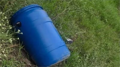 The body of a 35-year-old man, identified as Hansram alias Suraj, was found stuffed inside a blue drum on the rooftop of a house in Rajasthan's Khairthal-Tijara district. Originally from Shahjahanpur in Uttar Pradesh, he had been living in Kishangarhbas with his wife and three children in a rented room. The discovery was made on Sunday, August 17, after neighbours alerted police about a foul smell. Authorities found the decomposed body with a throat injury inflicted by a sharp weapon.