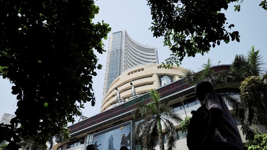 The BSE Sensex rose 236.56 points to 83,933.85, while the NSE Nifty increased by 66.3 points to 25,608.10, with strong performances from IT stocks. Benchmark indices Sensex and Nifty rallied in early trade on Wednesday amid optimism around a possible trade agreement with the US.