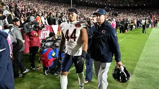The Chicago Bears escaped with a 25–24 win over the Washington Commanders in a nail-biting encounter on Monday night. But the victory came with concern for rookie linebacker Noah Sewell, who left the game in the first half after a frightening collision with one of his own teammates.The Chicago Bears escaped with a 25–24 win over the Washington Commanders in a nail-biting encounter on Monday night. But the victory came with concern for rookie linebacker Noah Sewell, who left the game in the first half after a frightening collision with one of his own teammates.Sewell went down with just 5:13 minutes remaining in the second quarter when he was caught in a pile trying to bring down Commanders running back Jacory Croskey-Merritt. As players rushed to the play, defensive lineman Jonathan Ford accidentally struck Sewell in the head and neck area.Sewell stayed on the turf for a good few minutes before walking off, surrounded by trainers. He was evaluated inside the blue medical tent and later taken to the locker room, where he was ruled out with a concussion early in the third quarter.