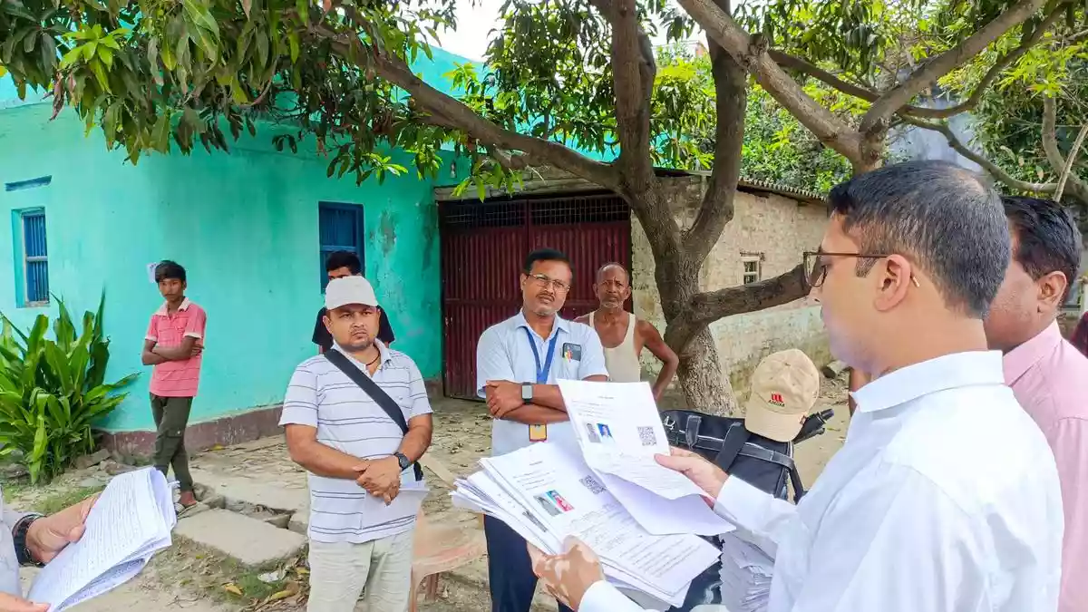 The Congress on Tuesday (October 7, 2025) said much was made of the need of the SIR exercise to remove non-citizens from the electoral roll but the Election Commission of India (ECI) has not had the integrity or the courage to enlighten the country on how many such non-citizens in Bihar were removed from the voter list.The Congress on Tuesday (October 7, 2025) said much was made of the need of the SIR exercise to remove non-citizens from the electoral roll but the Election Commission of India (ECI) has not had the integrity or the courage to enlighten the country on how many such non-citizens in Bihar were removed from the voter list.The Opposition party also said if the poll body had informed as to how many such non-citizens in Bihar were removed from the electoral roll, it would have been even more exposed than it already is.<strong><b>For full coverage on Bihar Assembly elections</b></strong>Congress general secretary in-charge communications Jairam Ramesh noted that the Supreme Court hearing on the Bihar Special Intensive Revision (SIR) resumes on Tuesday (October 7, 2025).