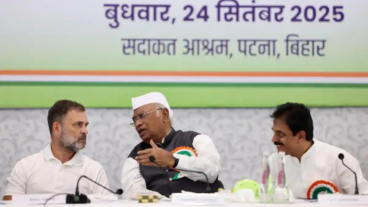The Congress' top brass met in Patna on Wednesday (September 24, 2025), for the party's first working committee meeting in Bihar, to deliberate on the Assembly polls strategy and ramp up its attack against the BJP over alleged “vote chori”. It is an extended Congress Working Committee (CWC) meeting, with permanent and special invitees, the party's chief ministers, Pradesh Congress Committee presidents and Congress Legislature Party (CLP) leaders participating.