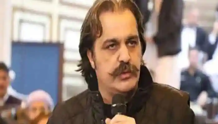 The development followed recent turmoil within PTI after a public spat between Imran Khan's sister Aleema Khan and Gandapur, in which both traded serious allegations. The Khyber Pakhtunkhwa government led by Pakistan Tehreek-e-Insaf (PTI) has dropped the idea of moving a no-confidence motion against the outgoing Chief Minister Ali Amin Gandapur, ARY News reported.The development followed recent turmoil within PTI after a public spat between Imran Khan's sister Aleema Khan and Gandapur, in which both traded serious allegations.The Khyber Pakhtunkhwa government led by Pakistan Tehreek-e-Insaf (PTI) has dropped the idea of moving a no-confidence motion against the outgoing Chief Minister Ali Amin Gandapur, ARY News reported.This comes after the Khyber Pakhtunkhwa Governor's House confirmed the receipt of Gandapur's resignation. According to a statement from the KP Governor's House, Gandapur's resignation was formally received at 2:30 PM on Saturday, ARY News reported.A meeting was held in Peshawar with constitutional experts at the Khyber Pakhtunkhwa Assembly Secretariat, where it was decided that the no-confidence motion could not proceed, ARY News reported.