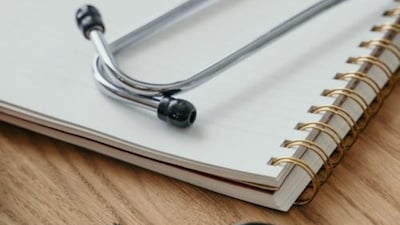 The Foreign Medical Graduate Examination (FMGE) has once again recorded a low pass rate, underscoring the challenges faced by Indian medical graduates from foreign universities in securing eligibility to practise in India. The pass percentage for the June 2025 session stood at 18.61%, marking a sharp fall of nearly 11 percentage points compared to the same period last year.