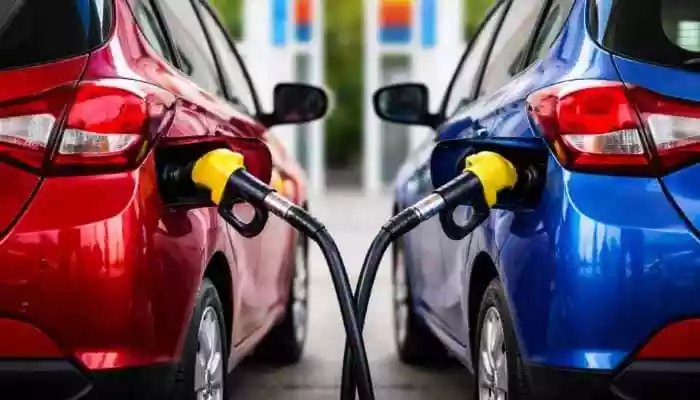 <strong>Car fuel tank design:</strong> The main reason behind the fuel cap position is vehicle design. The tank is usually placed away from major