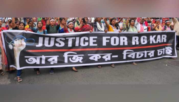 The idea of the 'March to State Secretariat' with the parents of the victim leading the rally was first floated by the leader of the opposition in the West Bengal Assembly, Suvendu Adhikari. The victim's parents not only gave consent to the proposal floated by the leader of the opposition, but also individually contacted the leaders of the different political parties and pressure groups, requesting them to join the protest march to the state secretariat, Nabanna, at Mandirtala in Kolkata, adjacent to Howrah district, on August 9.