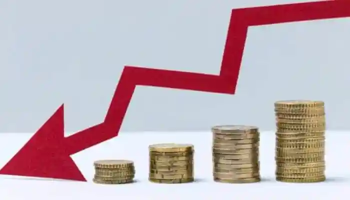 The inflation outlook for 2025-26 has become more benign due to large favourable base effects combined with the good southwest monsoon, healthy kharif sowing, adequate reservoir levels and comfortable buffer stocks of foodgrains. <strong>New Delhi: I</strong>ndia's annual rate of inflation based on the Wholesale Price Index (WPI) eased to 0.13 per cent in September from 0.52 per cent in August , according to figures released by the Ministry of Commerce and Industry on Tuesday. The prices of food items declined by (-)1.38 per cent during the month due to higher crop yields and adequate buffer stocks of wheat and rice. The prices of fuels such as petrol, diesel and natural gas also continued to decline during September with fuel inflation staying in the negative zone at -2.58 per cent, the figures showed.The inflation outlook for 2025-26 has become more benign due to large favourable base effects combined with the good southwest monsoon, healthy kharif sowing, adequate reservoir levels and comfortable buffer stocks of foodgrains.