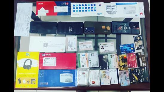 The Patiala cyber cell on Tuesday arrested four members of a local gang allegedly linked to an international cyber fraud racket operating in Philippines. The gang is accused of supplying bank account details and mobile SIM cards to fraudsters based in Philippines, facilitating online scams amounting to over ₹40 crore.