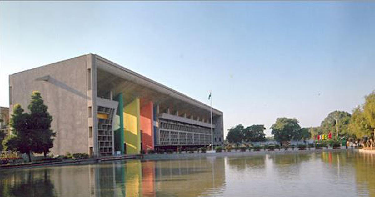 The Punjab and Haryana High Court on Wednesday asked the Haryana government whether it had a standard operating procedure to verify the identity of migrant workers it was detaining, The Indian Express reported. Several Bengali-speaking persons from West Bengal and Assam were detained in Gurugram in July on suspicion of being undocumented Bangladeshi migrants. They were released after their documents were verified.