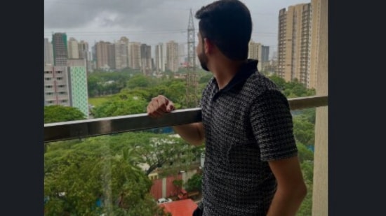 The question of which city offers the better life and career opportunities, Delhi or Mumbai, has long fuelled discussions across India. Both cities carry immense cultural depth and professional scope, yet the experiences of individuals often tilt the balance one way or the other. A recent LinkedIn post has reignited the debate, going viral for its candid reflection.