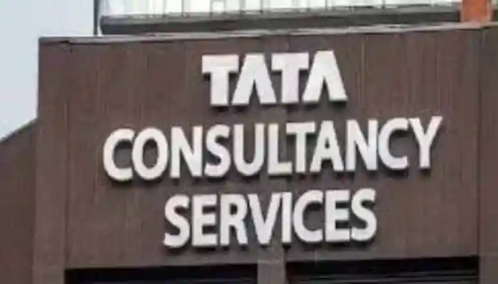 The revenue from operations for the July-September quarter stood at Rs 65,799 crore, up Rs 2362 crore or 3.7 per cent from Rs 63,437 crore in the April-June quarter. According to an exchange filing, the operational revenue jumped Rs 1,540 crore on a YoY basis from Rs 64,259 crore in the July-September quarter a year ago.The revenue from operations for the July-September quarter stood at Rs 65,799 crore, up Rs 2362 crore or 3.7 per cent from Rs 63,437 crore in the April-June quarter. According to an exchange filing, the operational revenue jumped Rs 1,540 crore on a YoY basis from Rs 64,259 crore in the July-September quarter a year ago.<strong>New Delhi: </strong>Tata Consultancy Services (TCS) on Thursday reported the net profit for the second quarter of the current financial year at Rs 12,131 crore, down over 5 per cent sequentially from Rs 12,819 crore in the previous quarter. However, India's biggest IT service provider's net profit jumped marginally by over a per cent year-on-year (YoY) from Rs 11,955 crore in the same quarter a year ago (Q2 FY25).