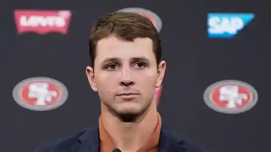 The San Francisco 49ers may finally get their starting quarterback back. After weeks of uncertainty, Brock Purdy reportedly has a “chance” to return in Week 7 against the Atlanta Falcons - a development that's already shifting odds in the 49ers' favor.The San Francisco 49ers may finally get their starting quarterback back. After weeks of uncertainty, Brock Purdy reportedly has a “chance” to return in Week 7 against the Atlanta Falcons - a development that's already shifting odds in the 49ers' favor.Purdy has been sidelined with a “turf toe injury” since Week 4, an injury that's limited him to just two appearances this season. In those games, the 24-year-old led the Niners to a 1-1 record before being ruled out.For now, though, optimism is rising in San Francisco. ESPN's Adam Schefter first reported that Purdy is “making progress” and could be available next Sunday. If he's cleared, it would mark his first start since early September and a timely boost for a 49ers squad trying to regain momentum in the NFC West.