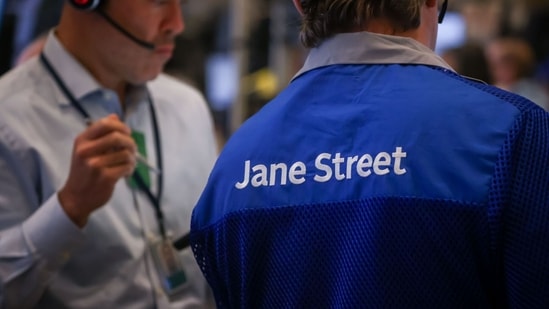 The Securities Appellate Tribunal has asked SEBI to respond to an application filed by Jane Street Group LLC. The Securities and Exchange Board of India has three weeks to reply to Jane Street's claims that documents crucial to its defence had been withheld.