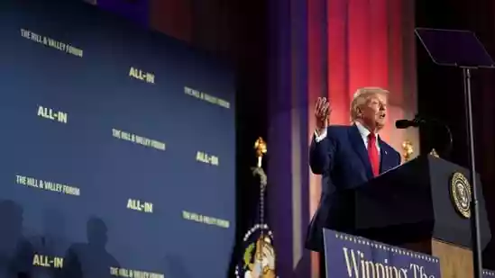 WASHINGTON—At a November meeting in the Oval Office, Nvidia Chief Executive Jensen Huang gave President Trump an ominous message: A patchwork of