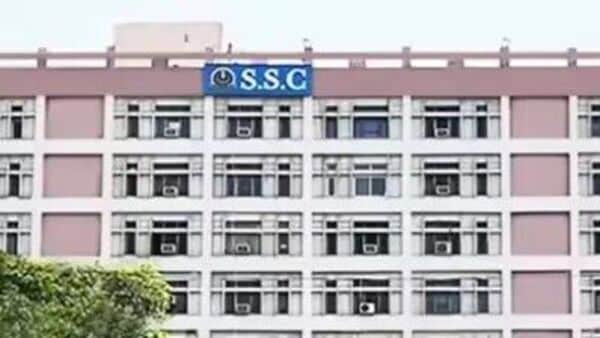 The Staff Selection Commission (SSC) has officially released the schedule for the much awaited SSC CGL Tier-1 Exam 2025. According to the schedule, the SSC CGL Tier-1 exam for 14,582 vacancies will be conducted from September 12 to 26, 2025, in a single shift.
