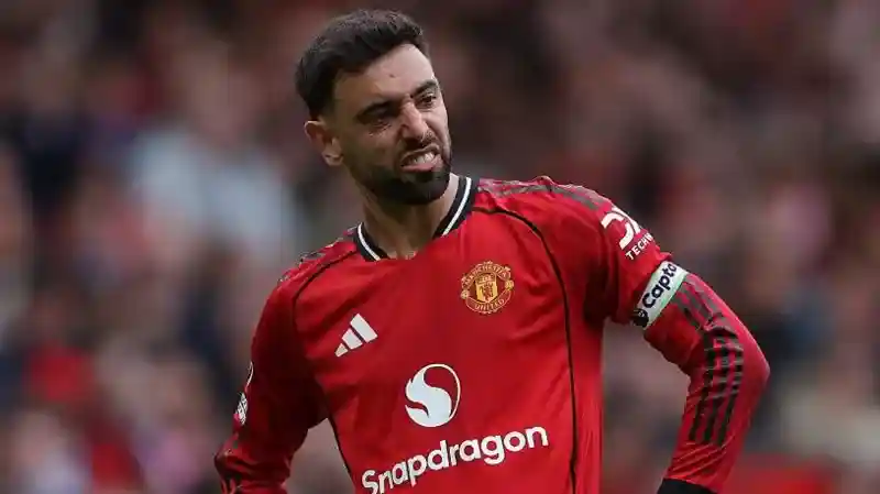 Manchester United captain Bruno Fernandes has not come close to winning the Premier League or Champions League since joining the club in 2020