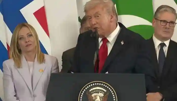 The U.S. President Donald Trump made headlines during the Gaza summit in Egypt after publicly complimenting Italian Prime Minister Giorgia Meloni, calling her “a beautiful young woman.” The U.S. President Donald Trump made headlines during the Gaza summit in Egypt after publicly complimenting Italian Prime Minister Giorgia Meloni, calling her “a beautiful young woman.” The remark came after the signing of “The Trump Declaration for Enduring Peace and Prosperity” for Gaza.The U.S. President Donald Trump made headlines during the Gaza summit in Egypt after publicly complimenting Italian Prime Minister Giorgia Meloni, calling her “a beautiful young woman.”The U.S. President Donald Trump made headlines during the Gaza summit in Egypt after publicly complimenting Italian Prime Minister Giorgia Meloni, calling her “a beautiful young woman.” The remark came after the signing of “The Trump Declaration for Enduring Peace and Prosperity” for Gaza.
