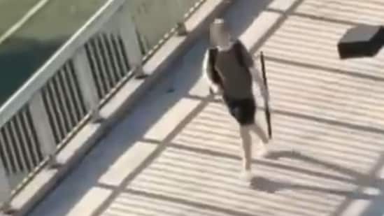 The University of South Carolina has said there is no evidence of an active shooter on campus. This clarification came within an hour of unconfirmed reports suggesting that an active shooting was underway at the Thomas Cooper Library of the University of South Carolina's Columbia campus on Sunday afternoon.