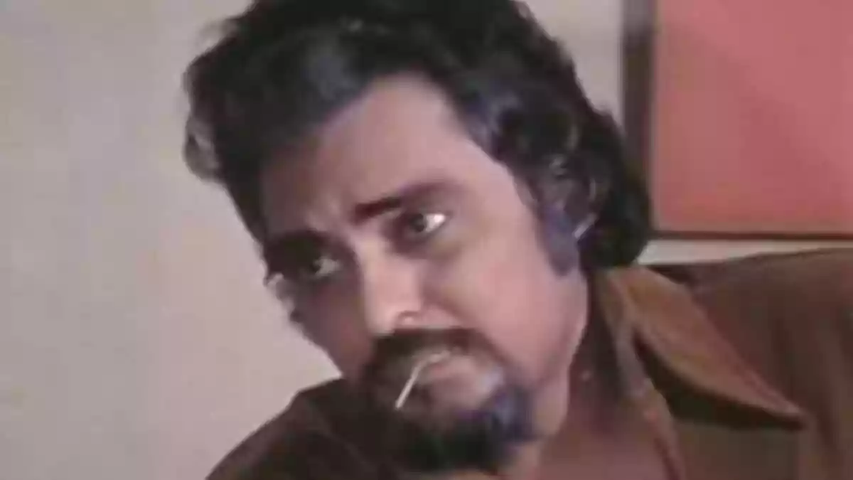 Bollywood has always given audiences memorable stars and unforgettable performances. But behind the fame and success, many actors have also had personal