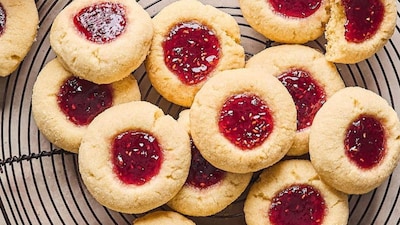 Thumb Print Cookies Makes For Delicious Homemade Gifts For Christmas 