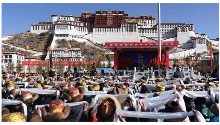 Tibetans-In-Exile Wish India A Joyous Diwali