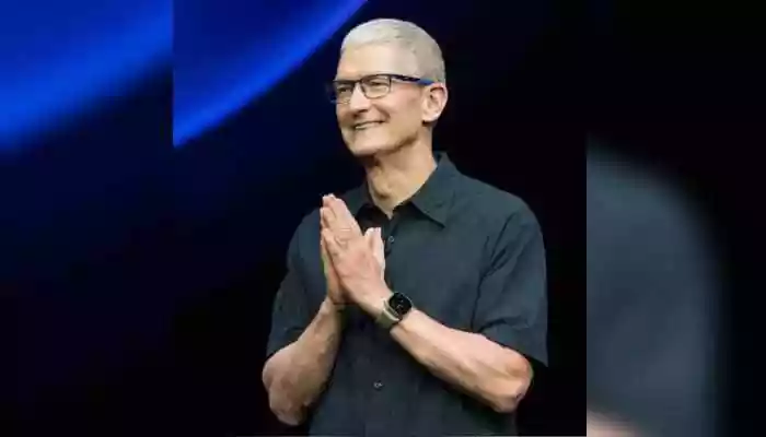 Tim Cook May Step Down as Apple CEO in 2026