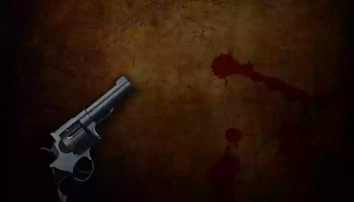 Total Filmy! Gangster Being Taken To Court Attacked Midway