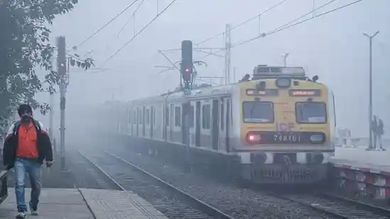 Toxic smog engulfs Delhi