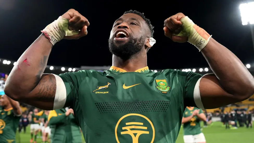 Tries:</b> Carter Cons: </b>McKenzie Pens: </b>McKenzie Tries:</b> Kolbe 2, Willemse, Smith, Snyman, Esterhuizen Cons:</b> Libbok 5 Pen:</b> Libbok New Zealand suffered their biggest defeat in history as they were beaten 43-10 by South Africa in the Rugby Championship in Wellington.</b>