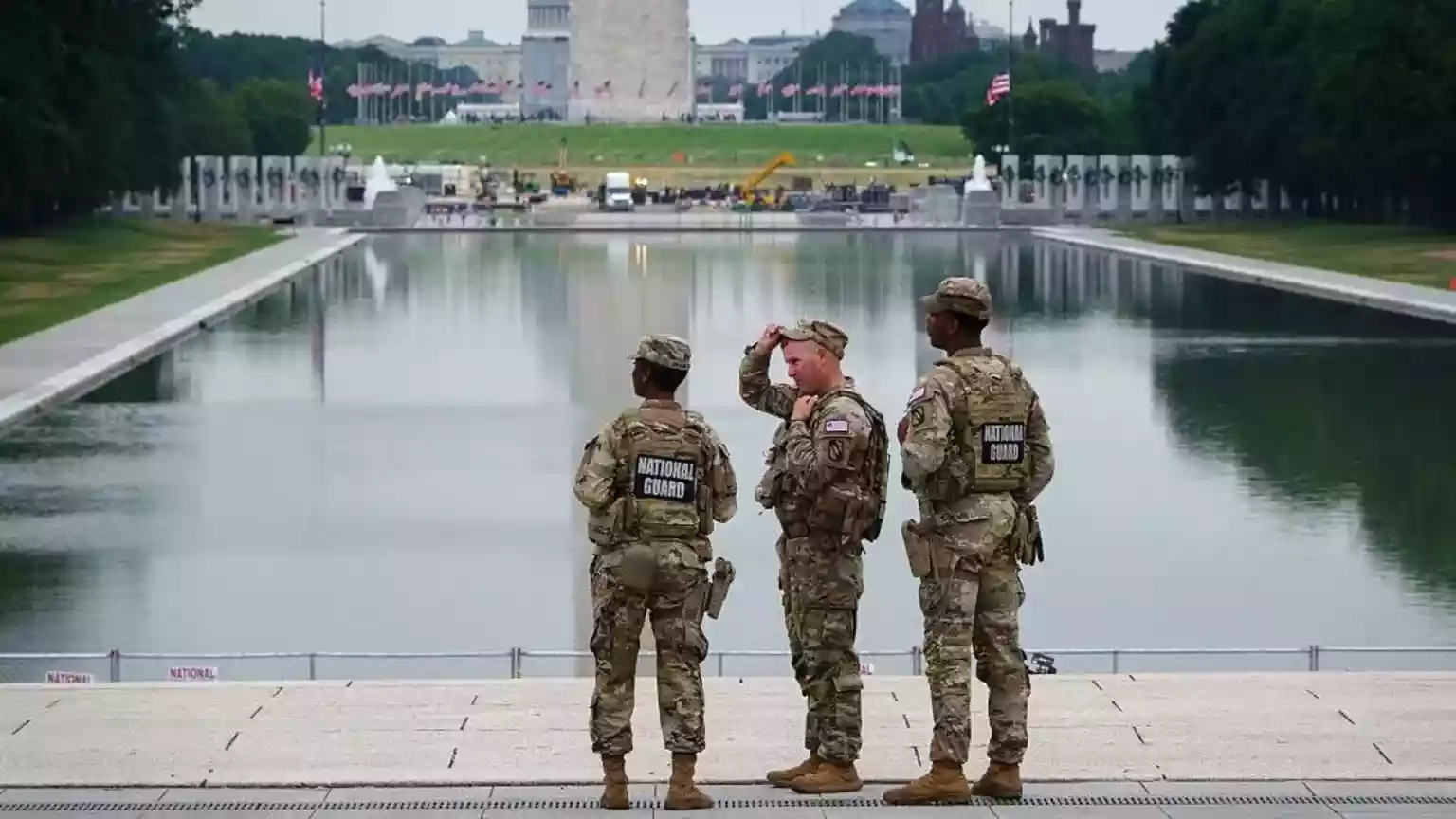 Trump administration drops Reflecting Pool vandalism charge and admits