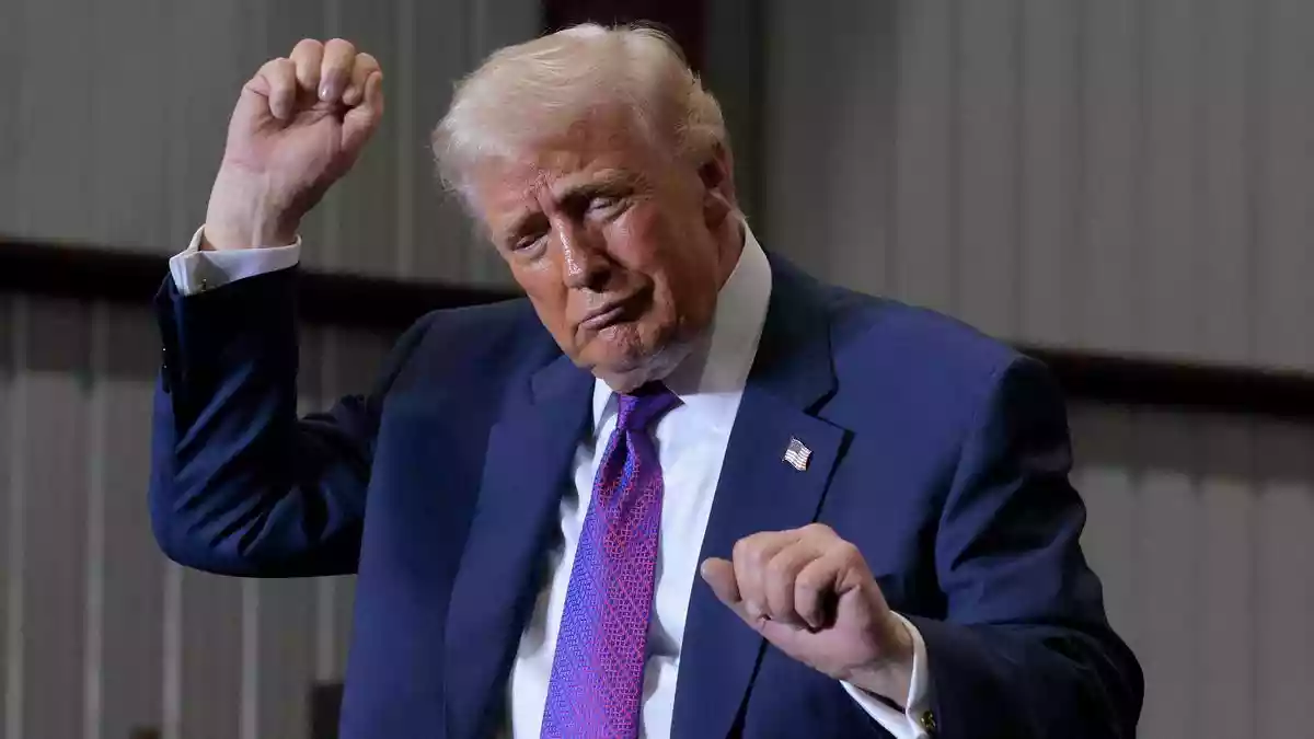 Trump claims Obama’s alien comments included ‘classified’ info