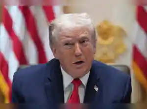 Trump threatens Canada with 50% tariff on aircraft sold in US