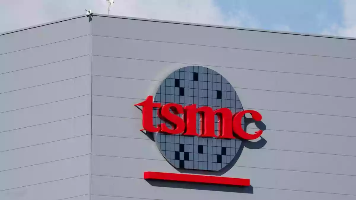 Taiwan Semiconductor Manufacturing Co said on Tuesday it had filed a lawsuit in Taiwan's Intellectual Property and Commercial Court against its former Senior