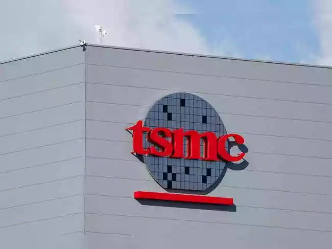 TSMC, the world's main producer of advanced AI chips and a major supplier to Nvidia, on Thursday posted a 35% ‌jump ‌in fourth-quarter profit to
