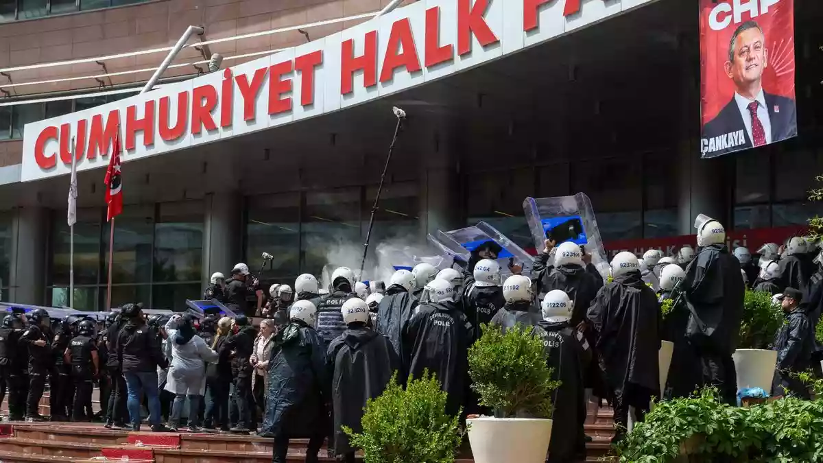 Turkish riot police fired tear ‌gas and forced their way into the main opposition party’s headquarters ​to evict its ousted leadership on Sunday (May 24