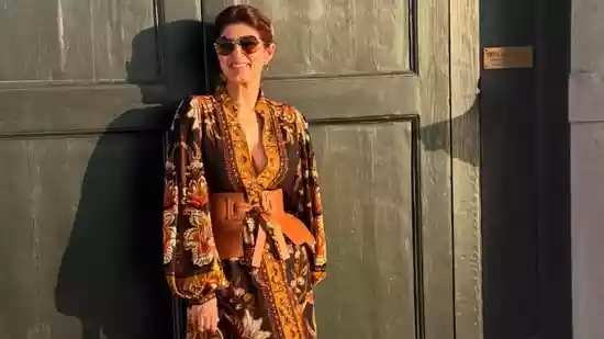 <h4>Twinkle Khanna urges people to 'travel lighter this year': 'Heavier the bags, greater the penalty...'</h4><h4>Twinkle Khanna encourages